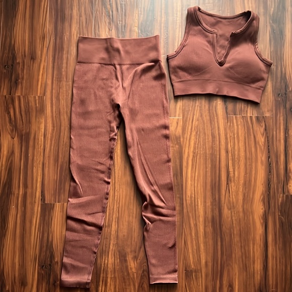 Two Piece Workout Set - Picture 3 of 3